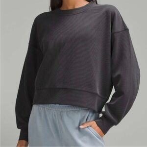 Lululemon Softstreme Perfectly Oversized Cropped Crew in Black - Gray Size 10